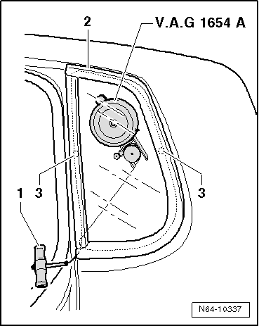 Volswagen Tiguan. Undamaged Side Window, Removing