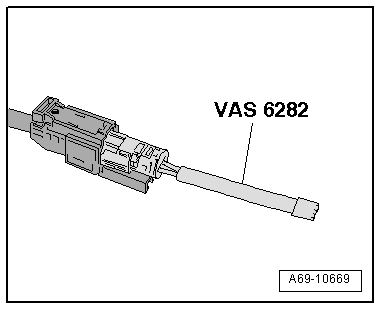 Volswagen Tiguan. A69-10669