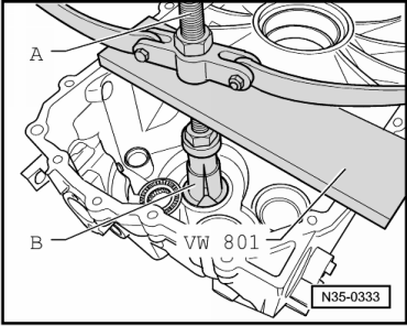 Volswagen Tiguan. N35-0333