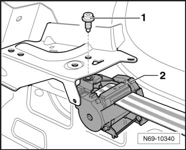 Volswagen Tiguan. N69-10340